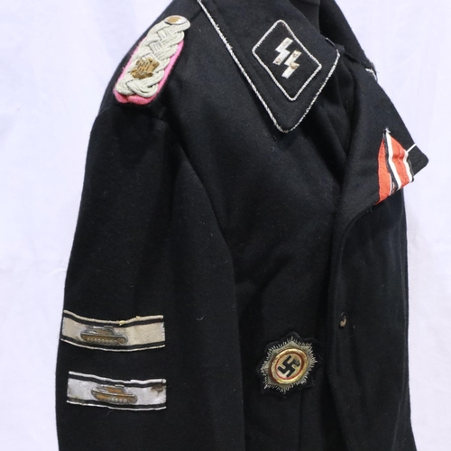 2163 - A German WWII reenactors SS Panzer wrap, displaying embroidered Deutches Kreuz, award for 100 tank e... 