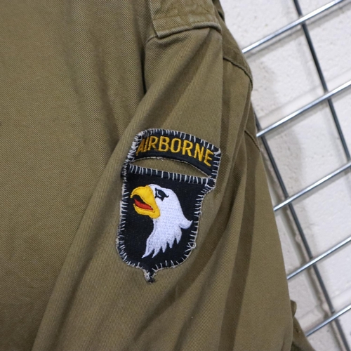 2167 - An American post-war tunic, with Airborne embroidered patch, sized 46R. UK P&P Group 2 (£20+VAT for ... 