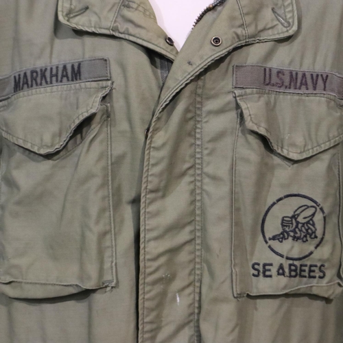 2173 - 1970s US Navy Seabees Division combat Cold Weather coat, size M OG-107, named to Markham. Some tears... 