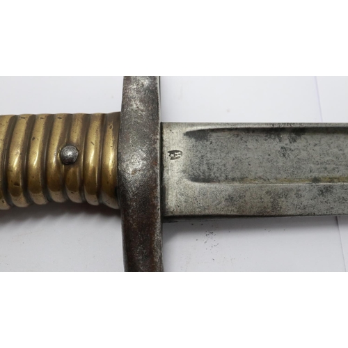 2197 - A French 19th century M1866 chassepot sword bayonet with hooked quillon, metal scabbard, indistinctl... 