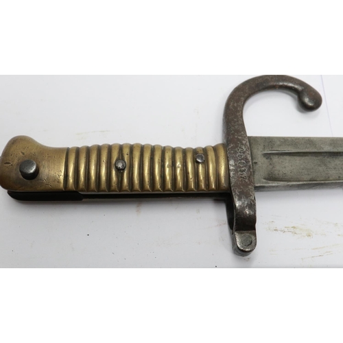 2197 - A French 19th century M1866 chassepot sword bayonet with hooked quillon, metal scabbard, indistinctl... 