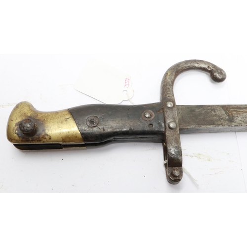 2198 - WWI French Gras Bayonet and steel scabbard. UK P&P Group 2 (£20+VAT for the first lot and £4+VAT for... 