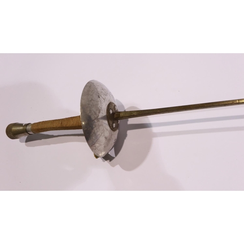 2204 - Leon Paul mid 20th century fencing foil with rope-bound grip. UK P&P Group 2 (£20+VAT for the first ... 