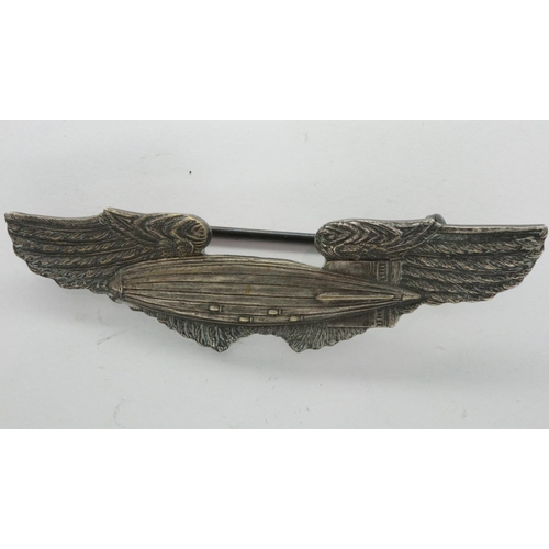 2259 - 1930’s American silver Airship Pilots wings. Broken clasp. UK P&P Group 2 (£20+VAT for the first lot... 