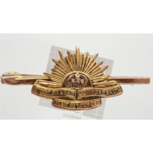 2267 - A 9ct gold Australian Commonwealth Military Forces sweetheart brooch, a/f. UK P&P Group 1 (£16+VAT f... 