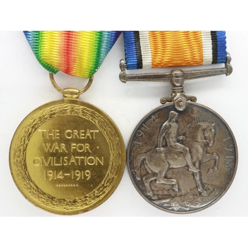 2298 - WWI medal pair to 2nd Lieutenant J S Revill (no regiment or number inscribed), possibly John Seel Re... 