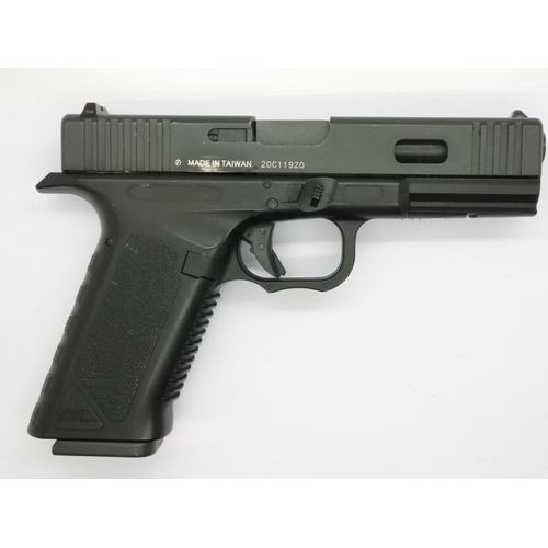 2034 - KWC Glock 17 style air pistol CO2 blowback, 4.5mm steel BB, A/F. UK P&P Group 1 (£16+VAT for the fir... 