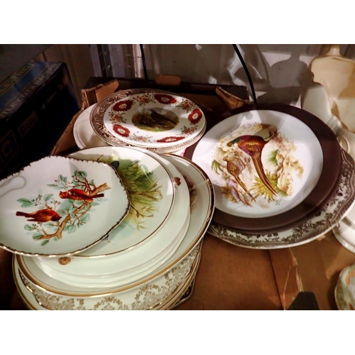 1210 - Twenty two collectors plates Johnson Bros and Balford. Not available for in-house P&P