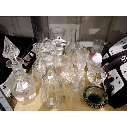 1252 - Mixed glass including decanters. Not available for in-house P&P