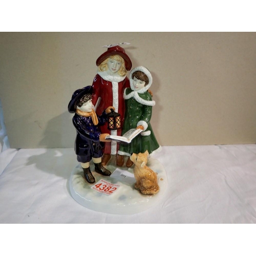 1292 - Royal Staffordshire figurine, Glad Tidings, H: 23 cm. Not available for in-house P&P