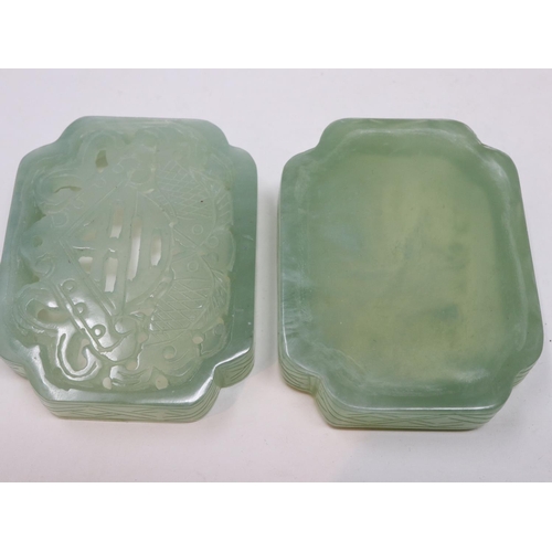 185 - Jade trinket box with reticulated cover, 70 x 50 x 25 mm. UK P&P Group 1 (£16+VAT for the first lot ... 