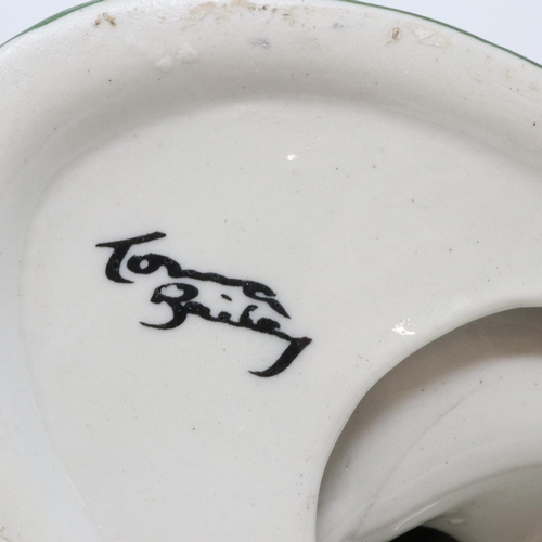 219 - Lorna Bailey cat, Golfer, no cracks or chips, H: 14 cm. UK P&P Group 1 (£16+VAT for the first lot an... 