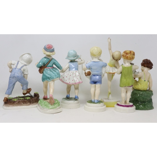 266 - Set of Seven Royal Worcester Days of the Week figurines, modelled by Freda Doughty, no cracks or chi... 