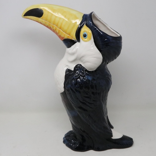 333 - Large ceramic toucan, designed by Jack Graham, no cracks or chips, H: 36 cm. UK P&P Group 3 (£30+VAT... 