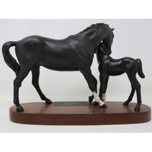 355 - Beswick Connoisseur model Black Beauty and foal on plinth, no cracks or chips, L: 30 cm. UK P&P Grou... 