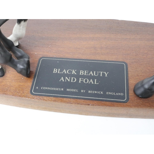 355 - Beswick Connoisseur model Black Beauty and foal on plinth, no cracks or chips, L: 30 cm. UK P&P Grou... 