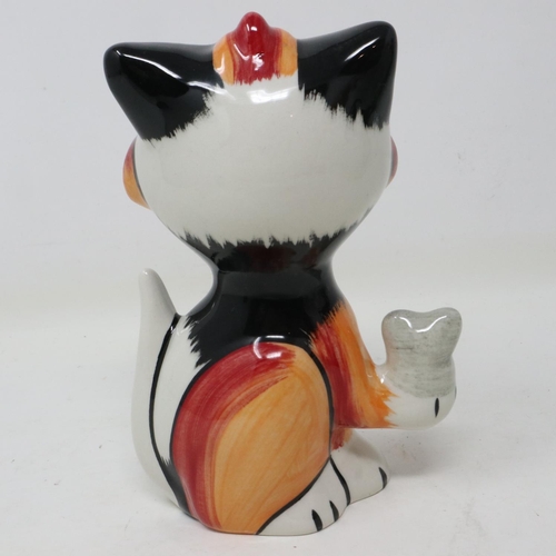 361 - Lorna Bailey cat, Got Ya, no cracks or chips, H: 14 cm. UK P&P Group 1 (£16+VAT for the first lot an... 