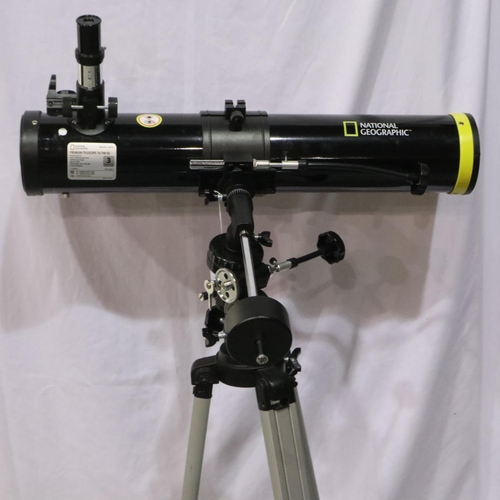 592 - National Geographic premium telescope 76/700 EQ, complete, on equatorial mount with National Geograp... 