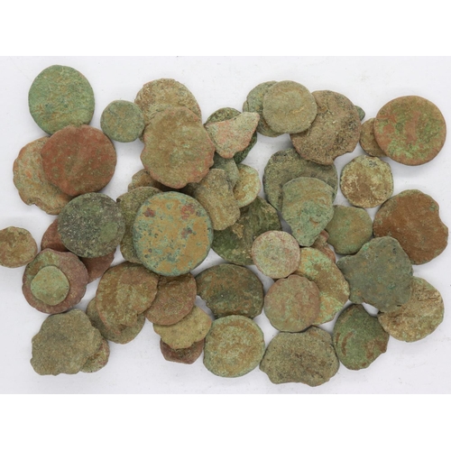 2086 - A collection of ancient Roman bronze units, all UK metal detect finds. UK P&P Group 0 (£6+VAT for th... 