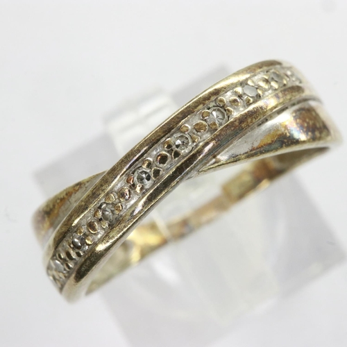 37 - 9ct gold crossover ring set with diamonds, size L, 2.1g. UK P&P Group 0 (£6+VAT for the first lot an... 