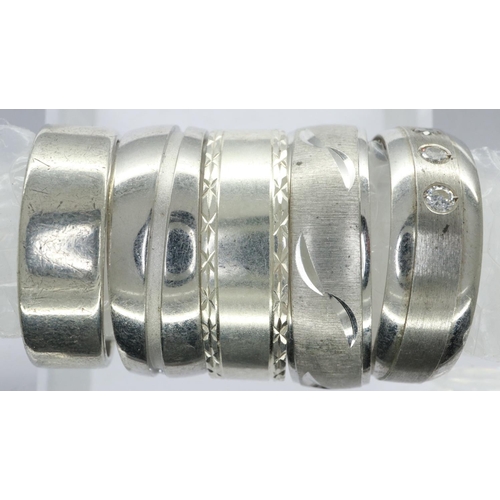 9 - Five mixed silver rings, various sizes. UK P&P Group 1 (£16+VAT for the first lot and £2+VAT for sub... 