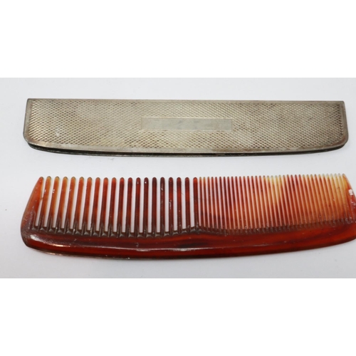 74 - Sterling silver comb holder with a bakelite comb, 24g. UK P&P Group 1 (£16+VAT for the first lot and... 