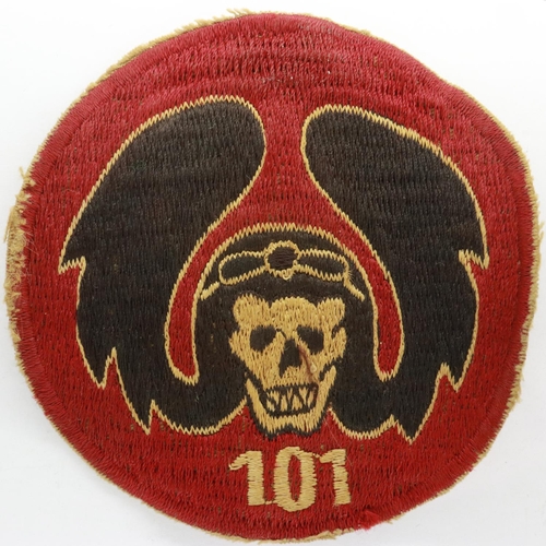 118 - Israeli 101st Airbourne embroidered patch, D: 90 mm. UK P&P Group 0 (£6+VAT for the first lot and £1... 