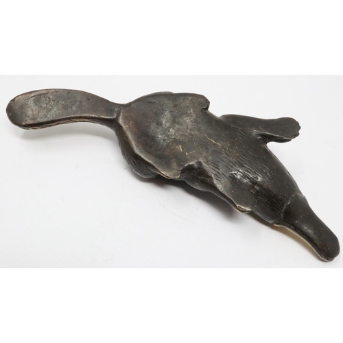 130 - Bronze duck billed platypus, L: 16 cm. UK P&P Group 1 (£16+VAT for the first lot and £2+VAT for subs... 