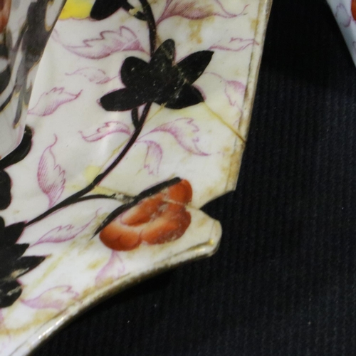 174 - Weilman and Co (Foley & Pattery) tea service of nine pieces in the Imari pattern, restoration to one... 