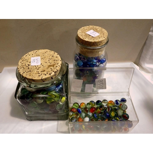 1076 - Quantity of marbles. Not available for in-house P&P