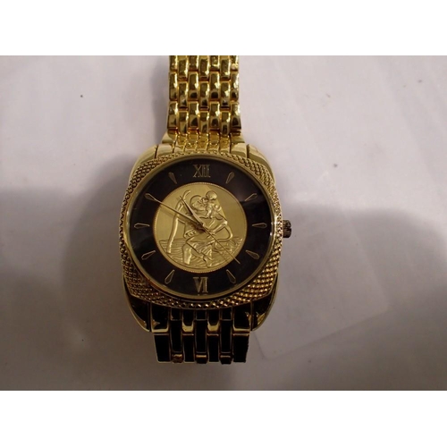 1084 - St Christopher gold plated wristwatch, working at lotting. UK P&P Group 1 (£16+VAT for the first lot... 