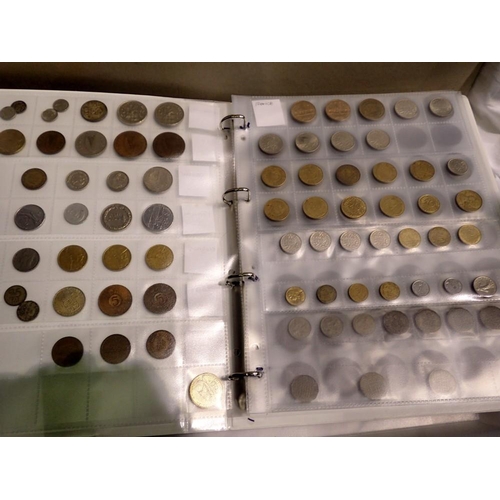 1098 - Collection of UK and world coins. UK P&P Group 2 (£20+VAT for the first lot and £4+VAT for subsequen... 