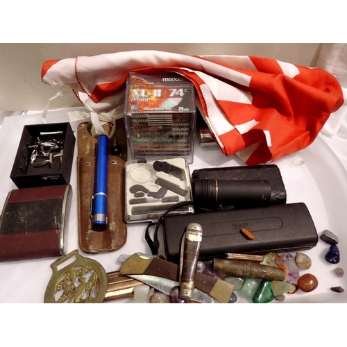 1104 - Mixed collectables including knives, hip flasks etc. Not available for in-house P&P