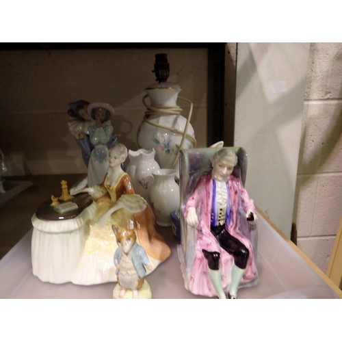 1035 - Collection of mixed ceramics, all with some damages. Not available for in-house P&P