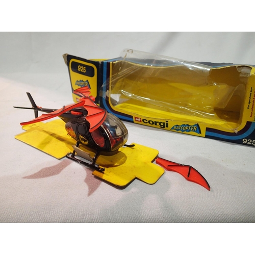 2086 - Corgi Batmobile, bat boat and helicopter set 40, contents near mint condition, batcopter has one bla... 