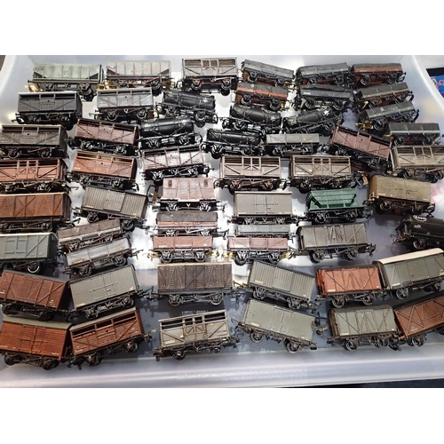 2095 - Selection of TT gauge kit built, modified and repainted wagons, mostly in good condition. UK P&P Gro... 