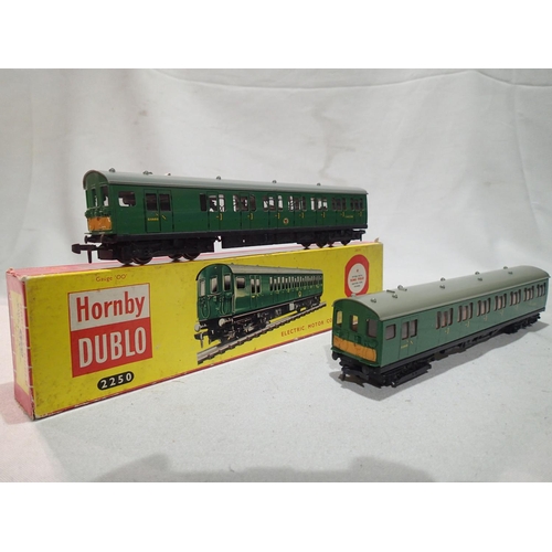 2119 - Hornby Dublo two rail 2250, E.M.U power car, in excellent condition, box is good, split to one corne... 