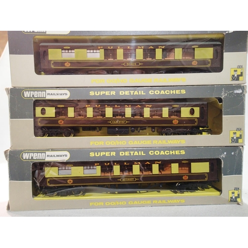 2126 - Three OO gauge Wrenn Pullman coaches, Doris, Audrey and Car 87. All in excellent to near mint condit... 