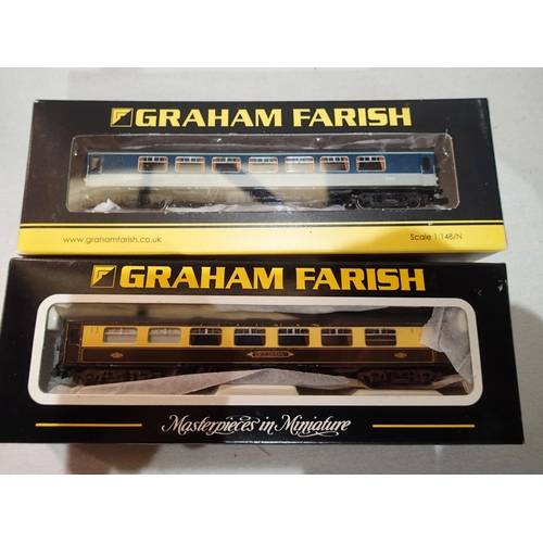 2140 - Two N gauge Farish Pullman coaches, blue/grey parlour 2nd choc/cream kitchen 2nd. Both in excellent ... 