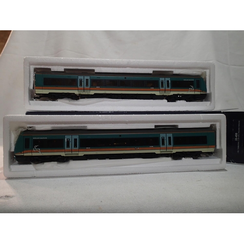 2155 - OO scale Bachmann 32-450 Turbostar two car D.M.U Midland Mainline Livery. UK P&P Group 1 (£16+VAT fo... 