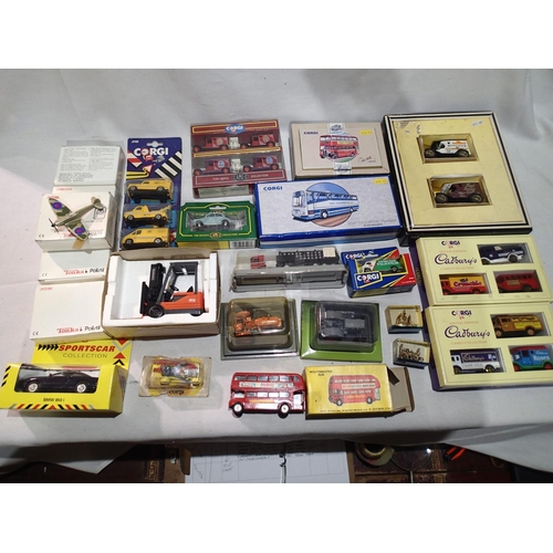 2175 - Selection of boxed die cast vehicles including Corgi Juniors Tom and Jerry, toms car in near mint co... 