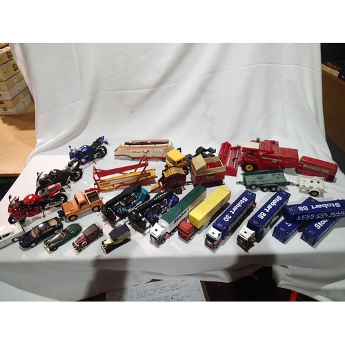 2178 - Selection of unboxed die cast vehicles, various makes including Britains farming, Maisto motorcycles... 