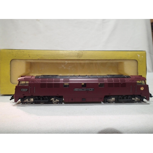 2199 - OO scale Trix Trains Western diesel D1038 Western Sovereign, Maroon in very good to excellent condit... 