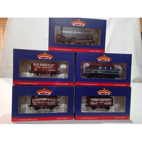 2222 - Four OO gauge Bachmann Collectors Club wagons, 2009K, 2010K, 2011K and 300K, 15th anniversary brake ... 