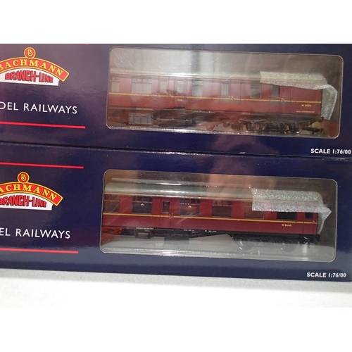 2226 - Two OO gauge Bachmann BR MK1 coaches, 39-076E brake/corrider BR Maroon and 39-026F corrider/second B... 