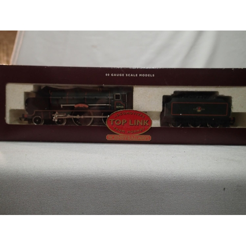 2246 - OO gauge Hornby R317 schools class, Westminster Green, 30908, Late Crest in near mint condition, sto... 