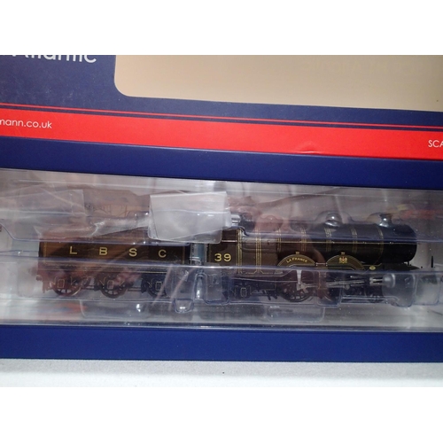 2257 - OO gauge Bachmann 31-910 class H1, La France, 39, LBSC Umber, in near mint condition, storage wear t... 