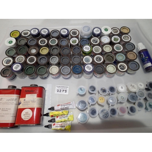 2273 - Selection of sixty Humbrol tinlets of enamel/acrylic paints, plus twenty other pots of paint, thinne... 