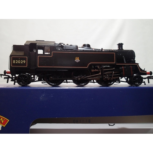 2335 - OO gauge Bachmann 31-975 class 3mt tank, 82029, Black, Early Crest, in excellent condition, slight m... 