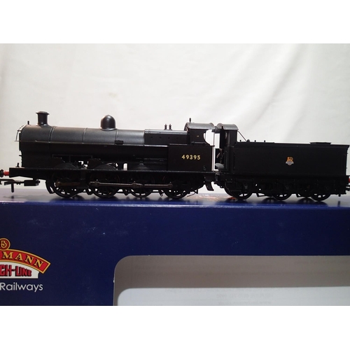 2342 - OO gauge Bachmann 31-475, class G2A, 49395, Black, Early Crest, in near mint condition, box with sto... 